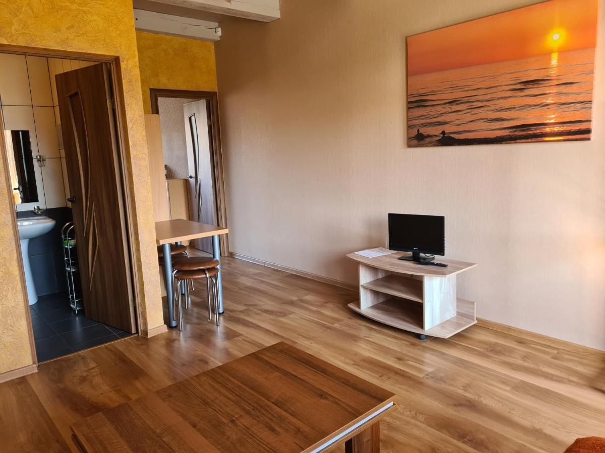 Pajurio Vingis Aparthotel Palanga Exterior photo